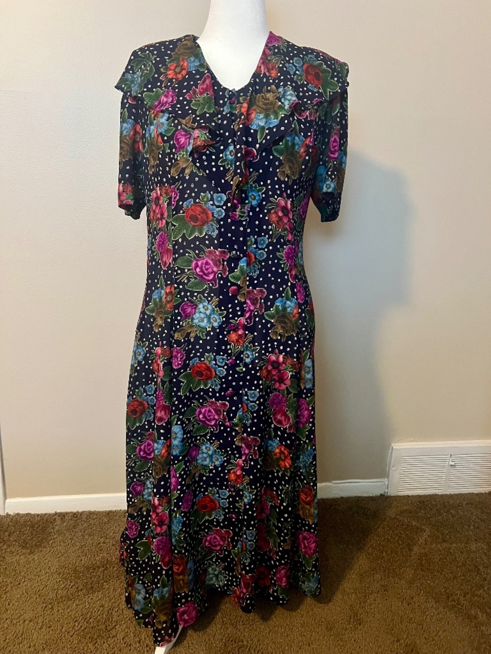 Vintage Floral Leslie Fay Ruffle Collar Printed Maxi Dress